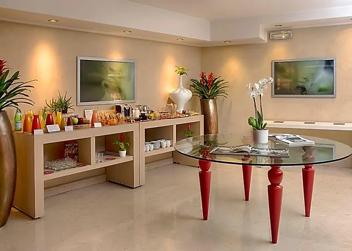 Hotel Nh Collection Giustiniano 4*